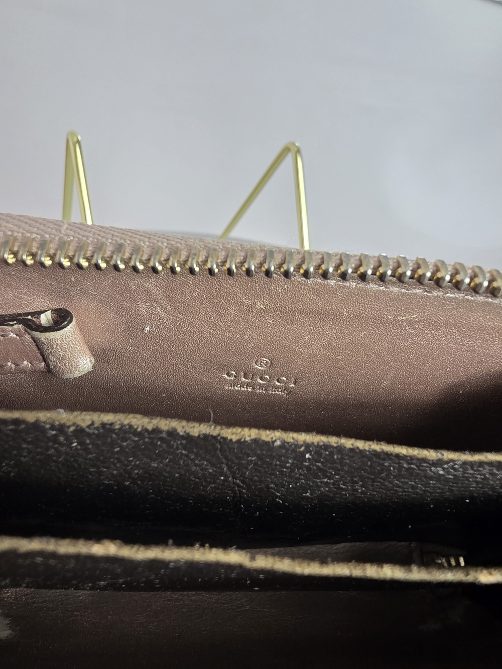 Gucci Rose Gold Metallic GG Zip Wallet - Picture 13 of 16